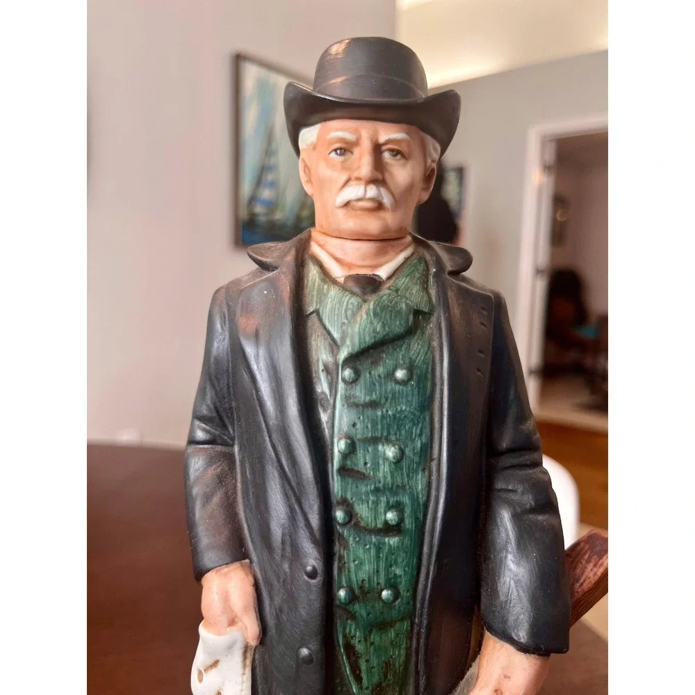 McCormick Bourbon Decanter Black Bart Gunfighter Vntage Porcelain Americana Good